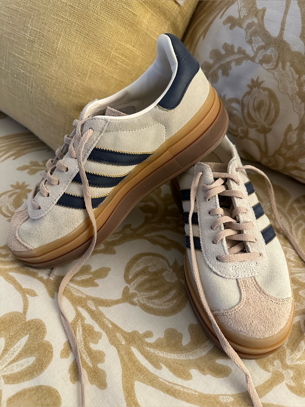 Cream & Navy Women's Casual Sneakers